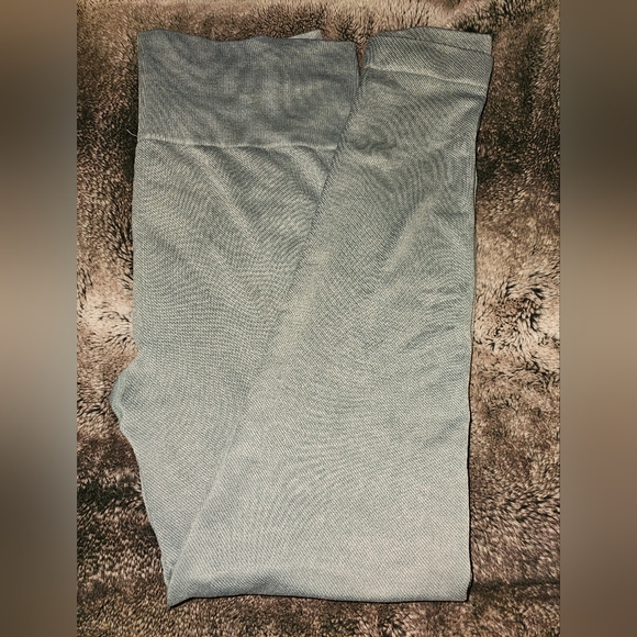 Kyodan Tights LG but fits like a MED - Picture 2 of 4